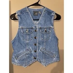 Women's Denim Vest in Light Blue